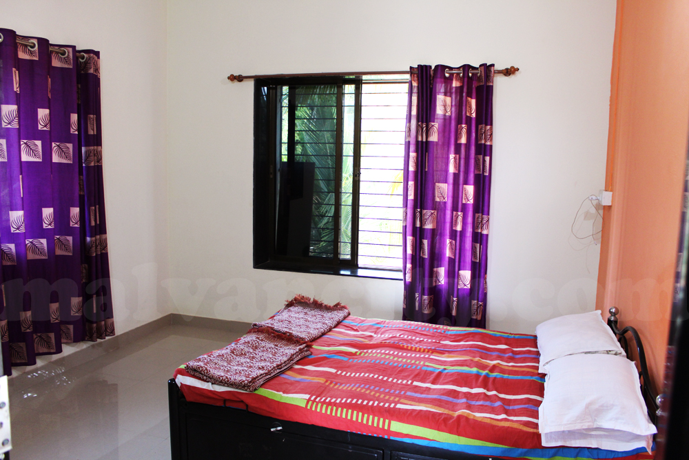 Om Sai Raghu vandana Home Stay Room No 2