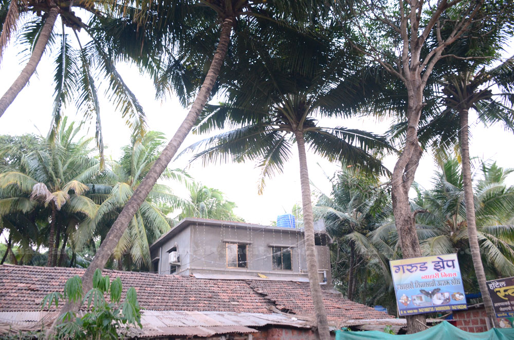 Garudzep Nyahari Niwas - Exterior View